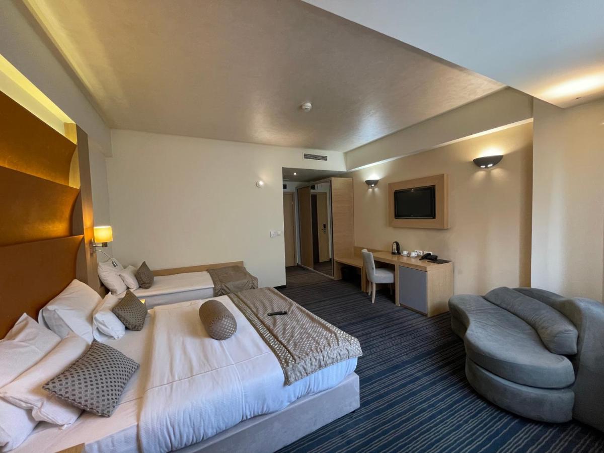 สปา โฮเต็ล เทอร์เม Hotel อิลิดชา ภายนอก รูปภาพ