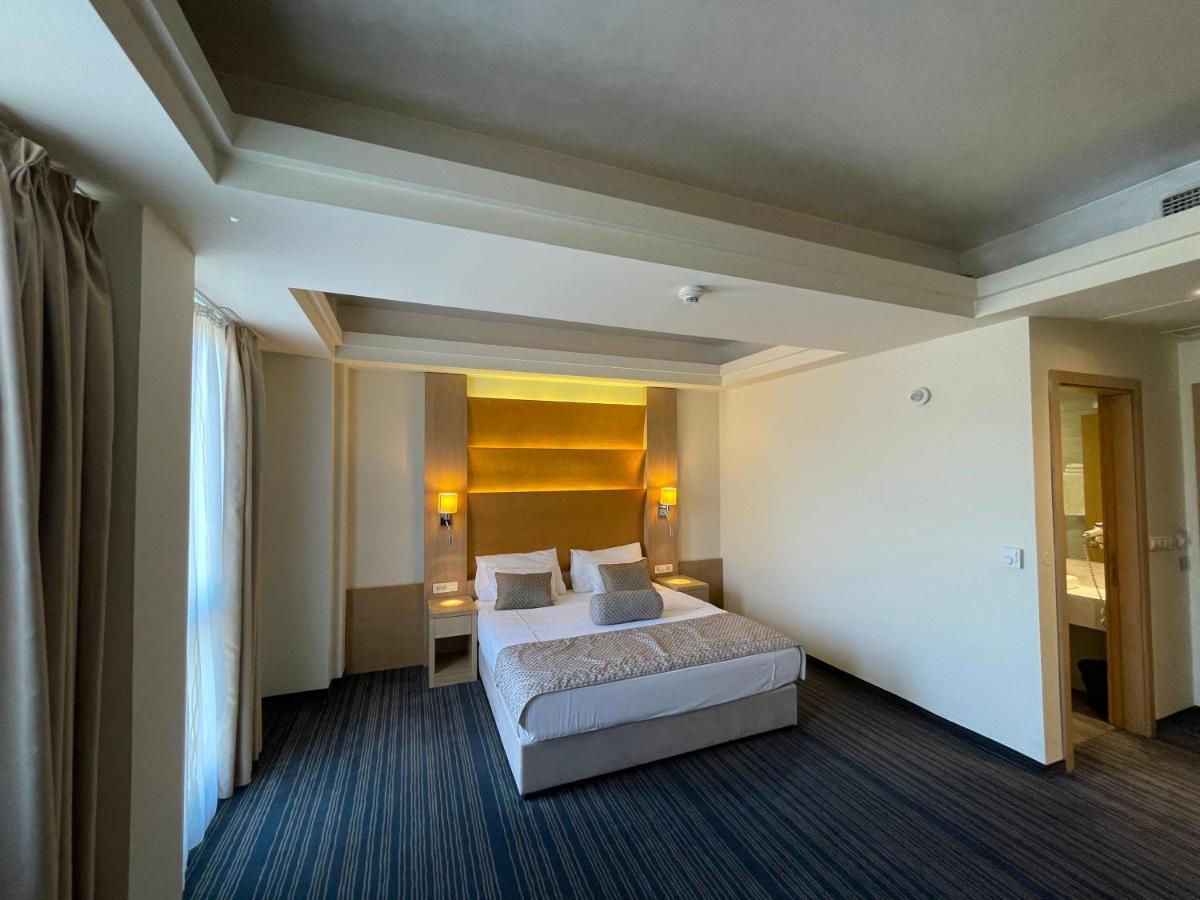 สปา โฮเต็ล เทอร์เม Hotel อิลิดชา ภายนอก รูปภาพ