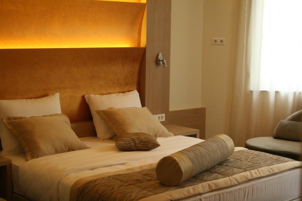สปา โฮเต็ล เทอร์เม Hotel อิลิดชา ภายนอก รูปภาพ